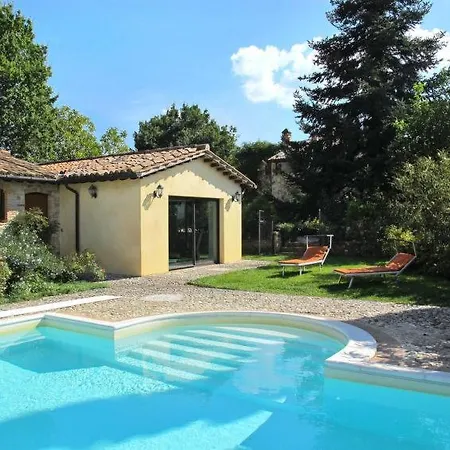 Holiday home Sleeps 10 Pool Wifi