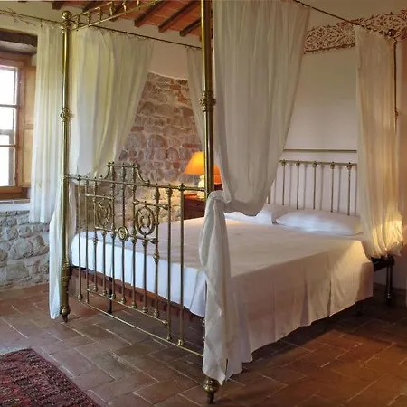Holiday home Sleeps 10 Pool Wifi Civitella de'Conti