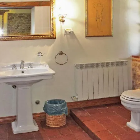 Sleeps 10 Pool Wifi Holiday home *